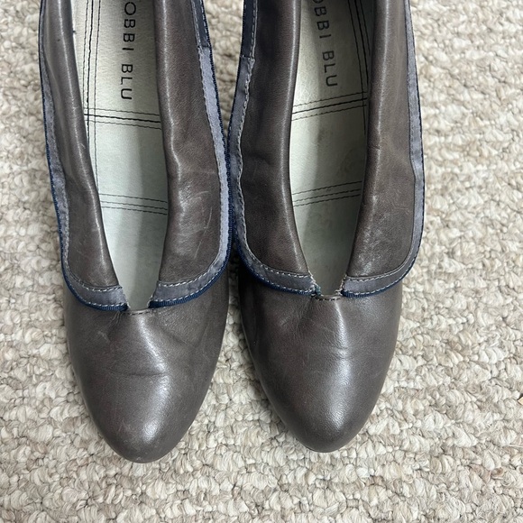 Bobbi Blu grey 1940s inspired blue bow wedges 7 Anthropologie heels - Picture 10 of 10